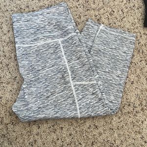 Zyia leggings with pockets